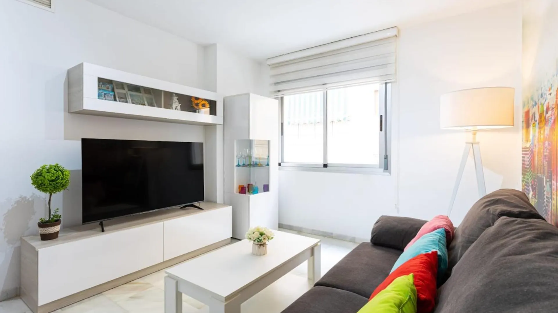Holidays2Malaga Salitre 45 High Speed Wifi 0*, Malaga